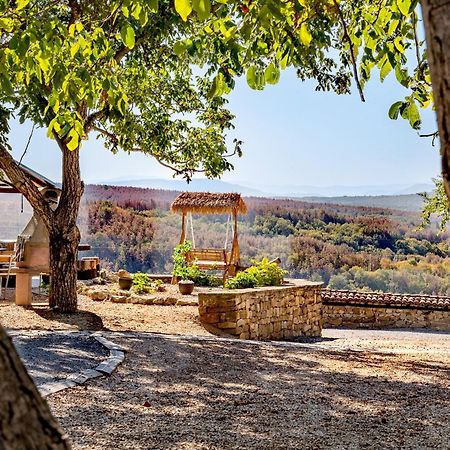 Complex Arbanashki Style-Panoramic View With Summer And Winter Terrace, Jacuzzi, Sauna, Children'S And Adult Area With Cinema Summer Arbanasi Exterior foto