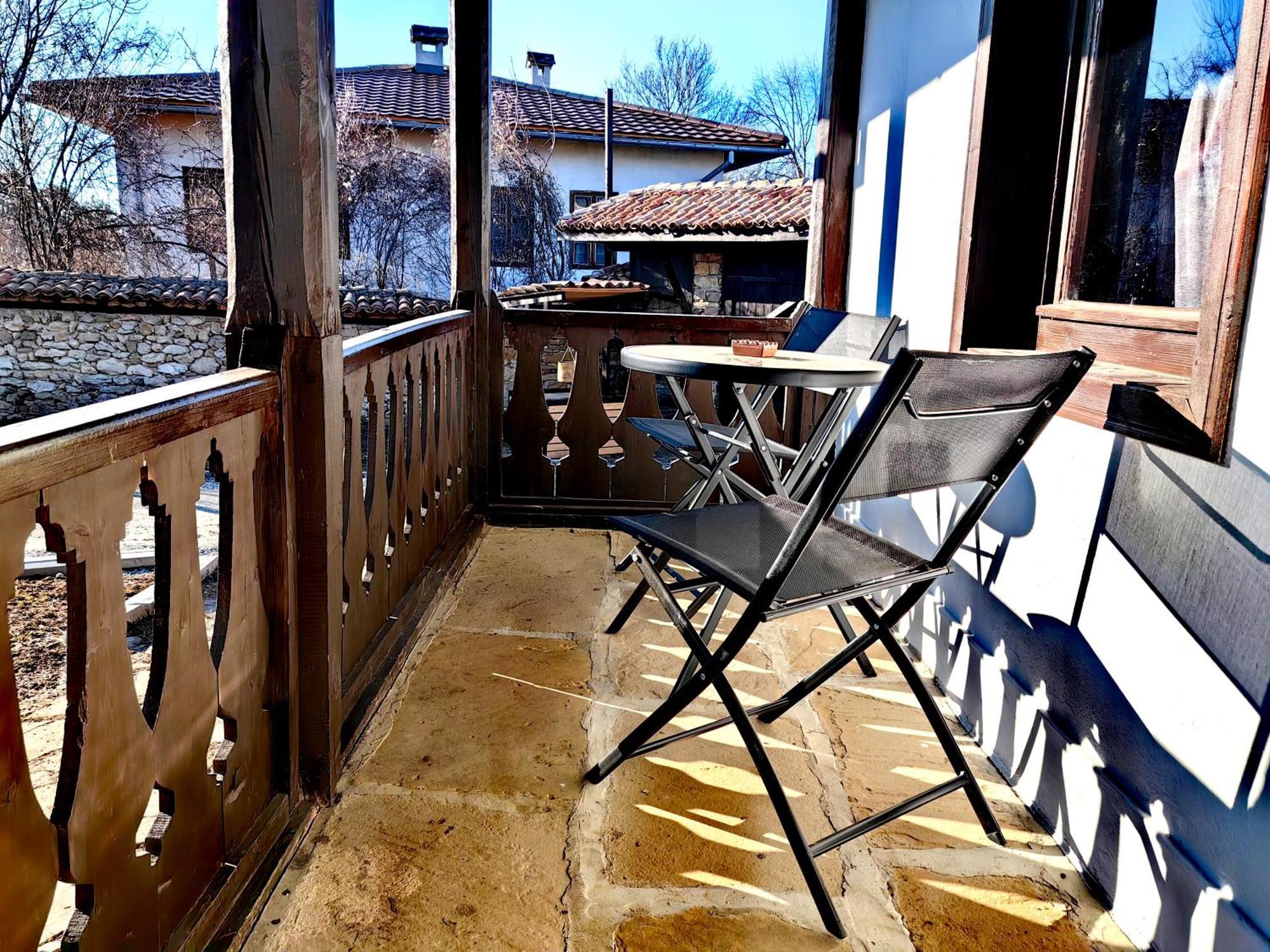 Complex Arbanashki Style-Panoramic View With Summer And Winter Terrace, Jacuzzi, Sauna, Children'S And Adult Area With Cinema Summer Arbanasi Exterior foto