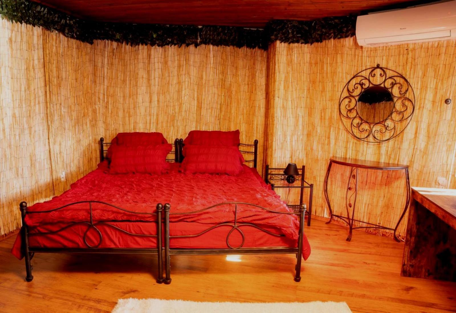 Complex Arbanashki Style-Panoramic View With Summer And Winter Terrace, Jacuzzi, Sauna, Children'S And Adult Area With Cinema Summer Arbanasi Exterior foto