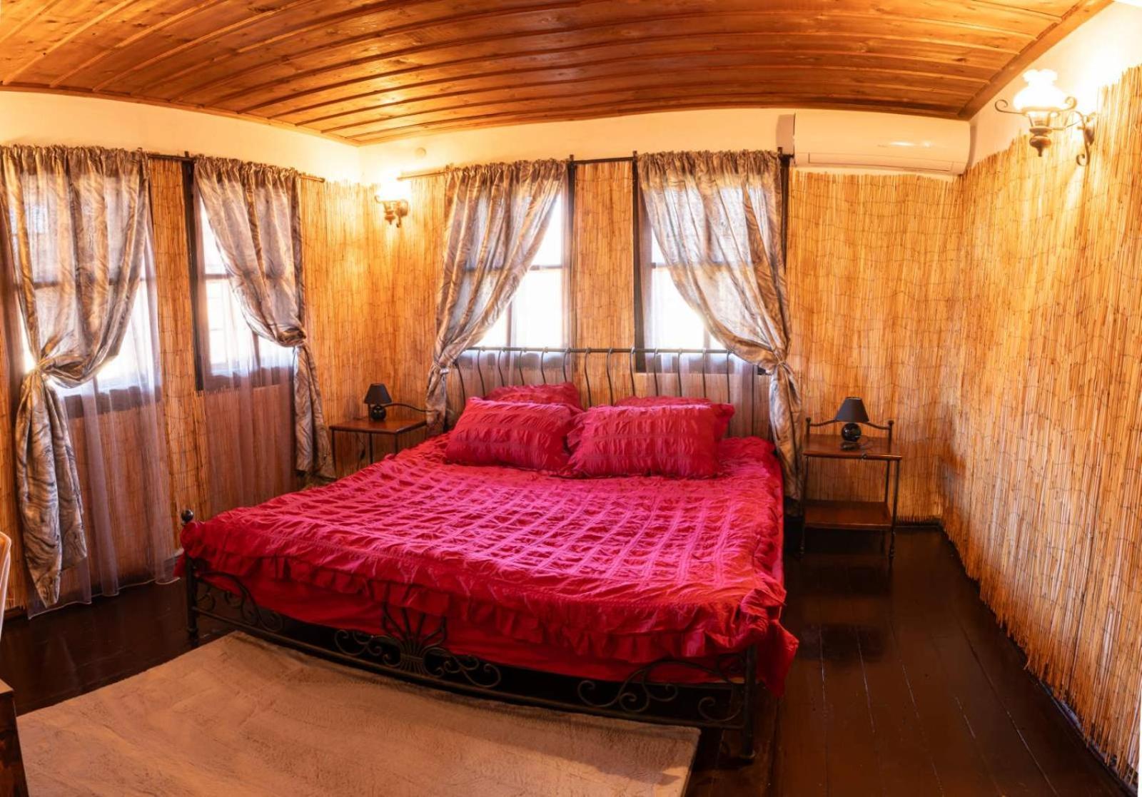 Complex Arbanashki Style-Panoramic View With Summer And Winter Terrace, Jacuzzi, Sauna, Children'S And Adult Area With Cinema Summer Arbanasi Exterior foto