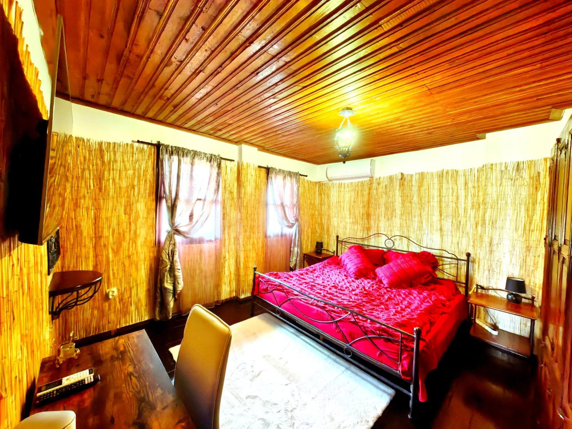 Complex Arbanashki Style-Panoramic View With Summer And Winter Terrace, Jacuzzi, Sauna, Children'S And Adult Area With Cinema Summer Arbanasi Exterior foto